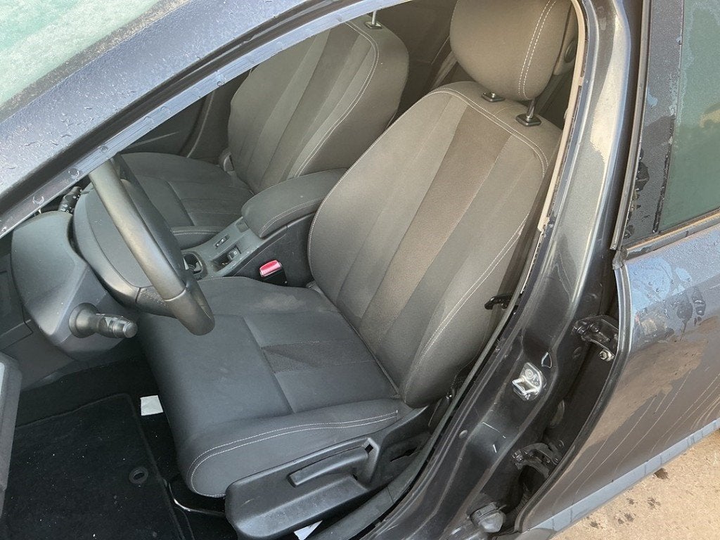 INTERIEUR COMPLET Renault Megane III Grandtour (KZ), Renault, Utilisé, Peter-Huppertz-Straße 5
51063  Köln, DE, Dialog.deutschland@renault.de