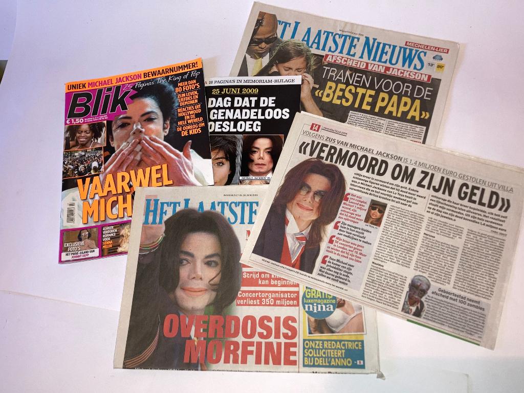 Michael Jackson Journaux originaux à sa mort, Enlèvement ou Envoi, 1980 à nos jours, Journal ou Magazine
