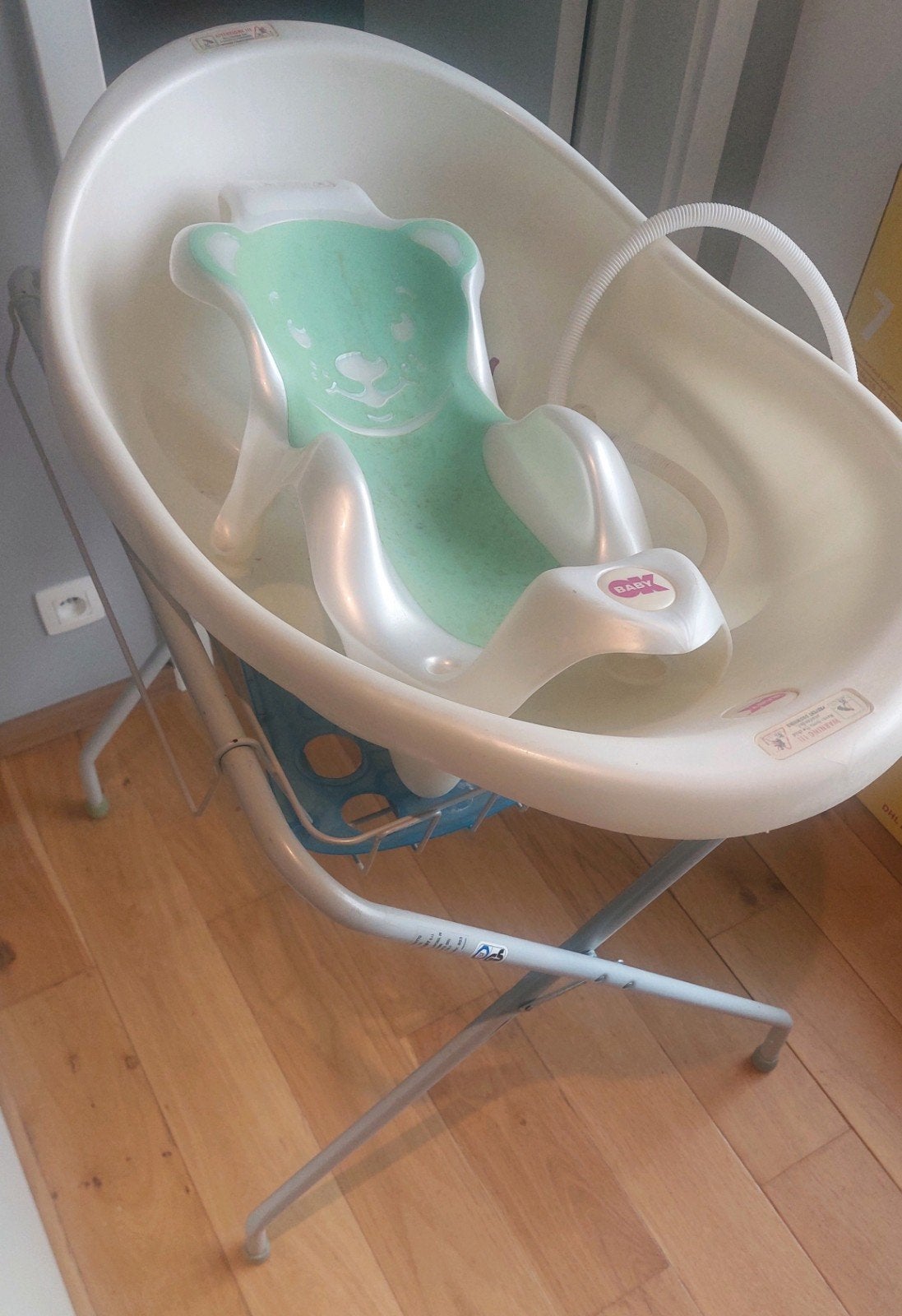Babybadje, Ophalen