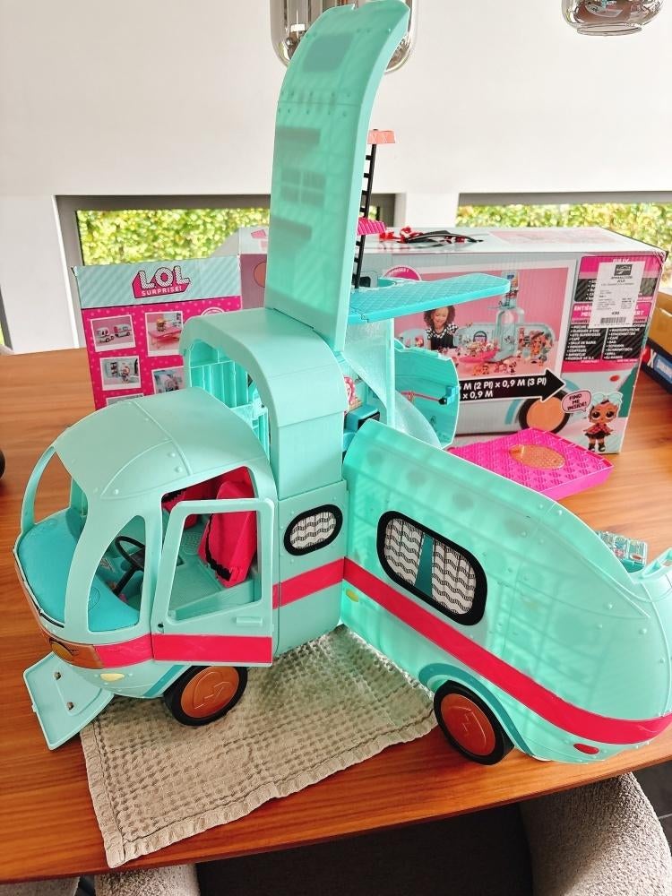 L.O.L. Surprise OMG Glamper (Blue) + 30 extra popjes, Ophalen of Verzenden, Gebruikt, Poppenhuis