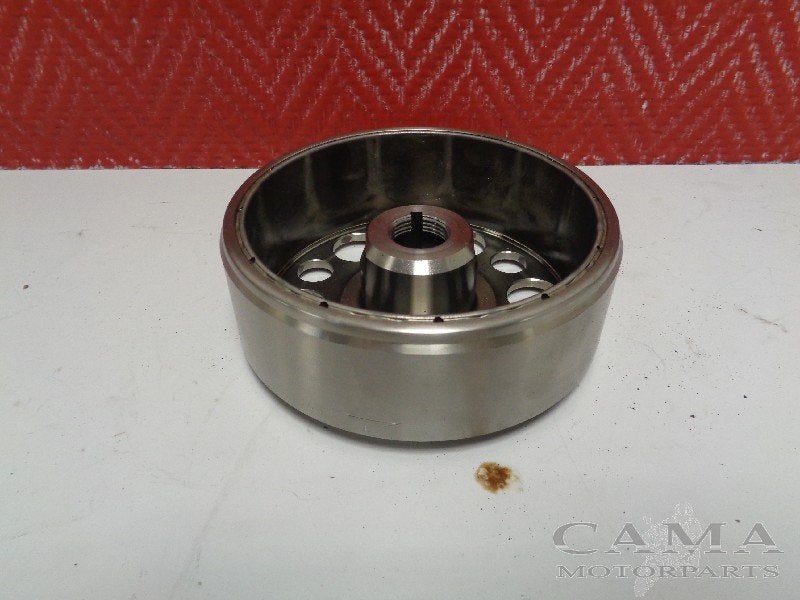 VOLANT MOTEUR Honda CBR 600 RR 2003-2004 (CBR600RR PC37), Dhr. S. di Majo, Utilisé, Info@cama-motorparts.nl, P.J. Troelstraweg 8 8
3144 CX  MAASSLUIS, NL