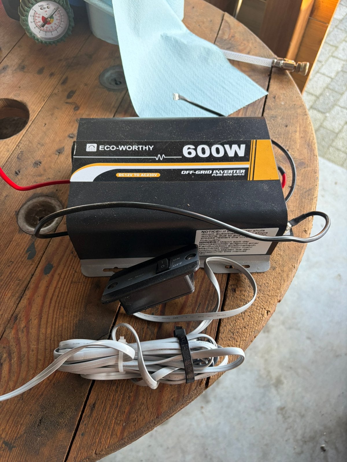 600w pure sine wave omvormer, Ophalen, Zo goed als nieuw