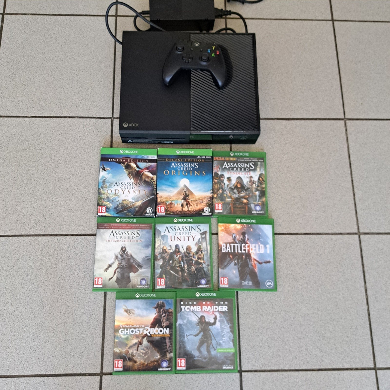 xbox one set inclusief een controller en 8 games., Ophalen of Verzenden, Xbox One