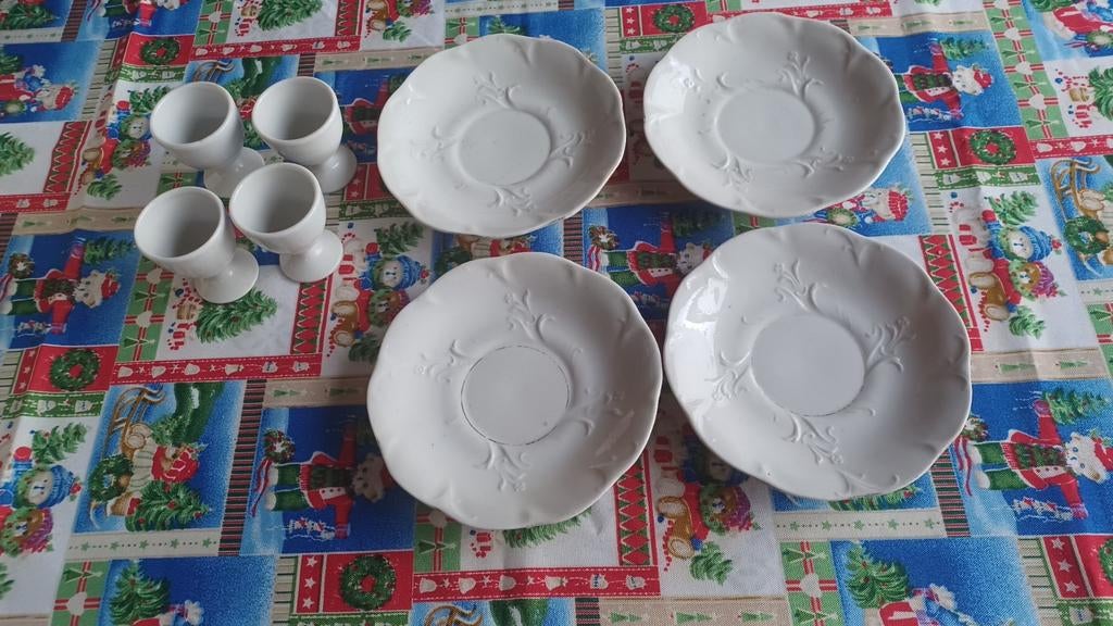 Assiettes et coquetiers, Enlèvement, Utilisé, Autres styles, Autres types