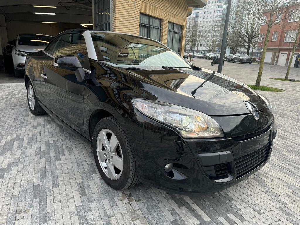 Renault Megane TCe  essence  année 2013  km 167000, Auto's, Cabriolet, Bedrijf, Handgeschakeld, Mégane