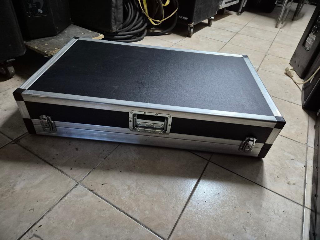 fly case pionneer sz ou autre, Musique & Instruments, Enlèvement, Utilisé, Pioneer