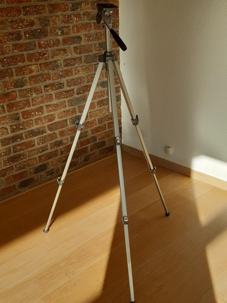 Statief voor fototoestel of camera, Tripod VE-3, Ophalen
