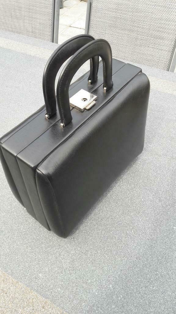 Beautycase leder nieuw, Ophalen, Zwart