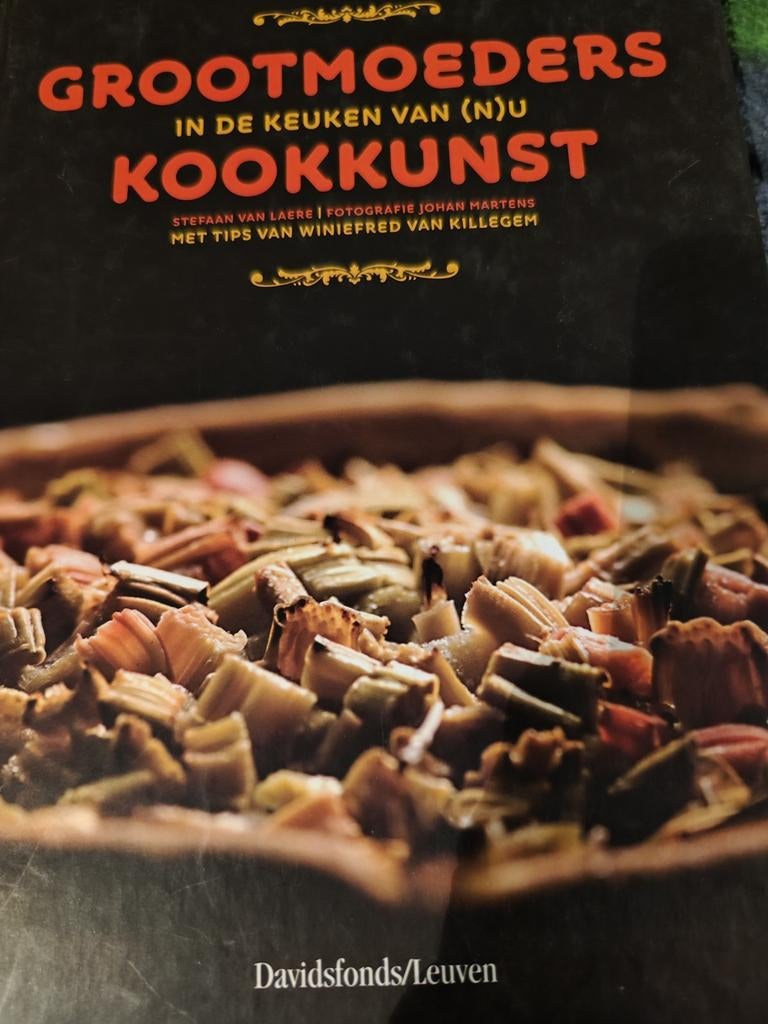 S. Laere - Grootmoeders kookkunst in de keuken van (n)u, Boeken, Ophalen of Verzenden, Zo goed als nieuw, S. Laere; W. Killegem