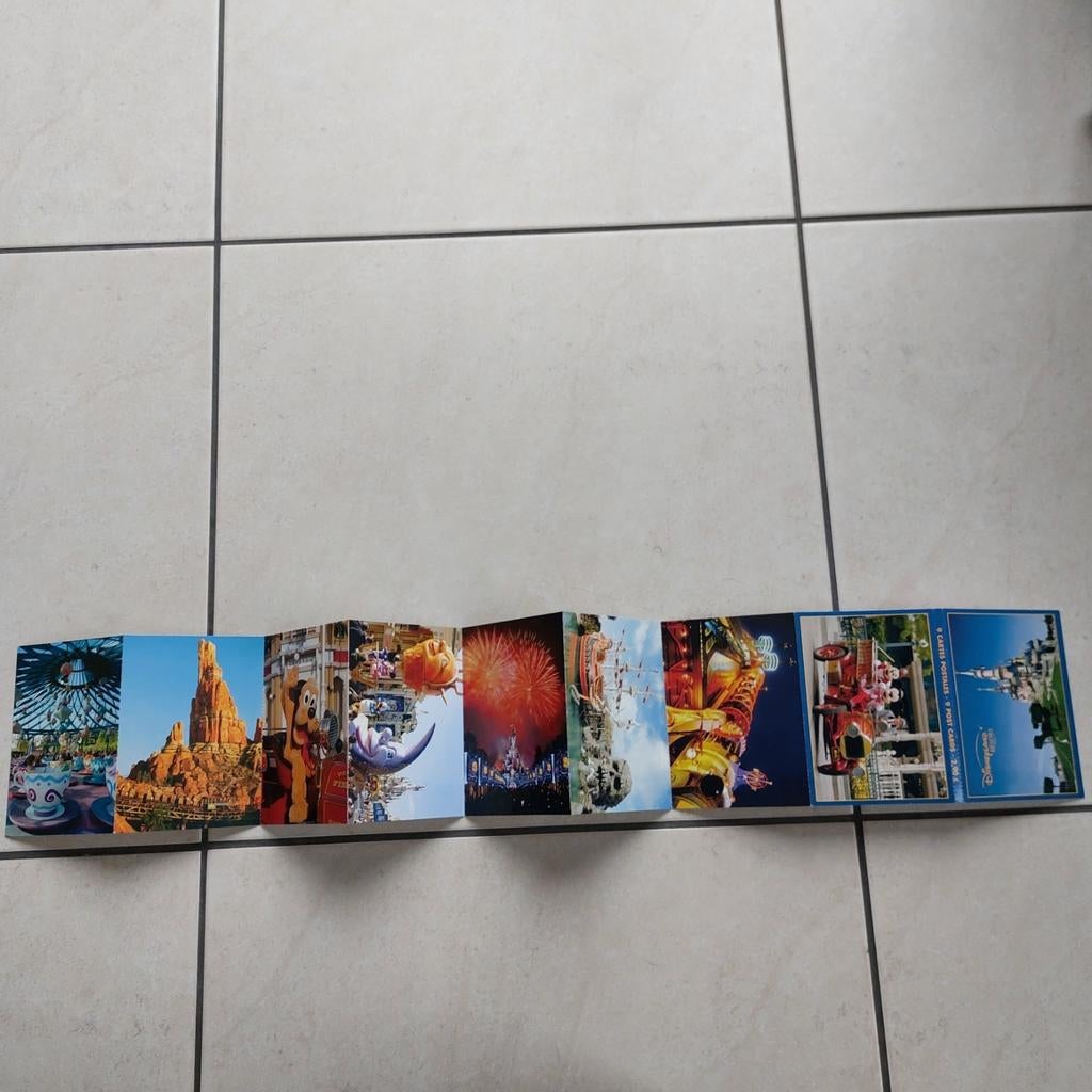 Mapje met 9 uitscheurbare postkaarten Disneyland, Enlèvement ou Envoi, Comme neuf