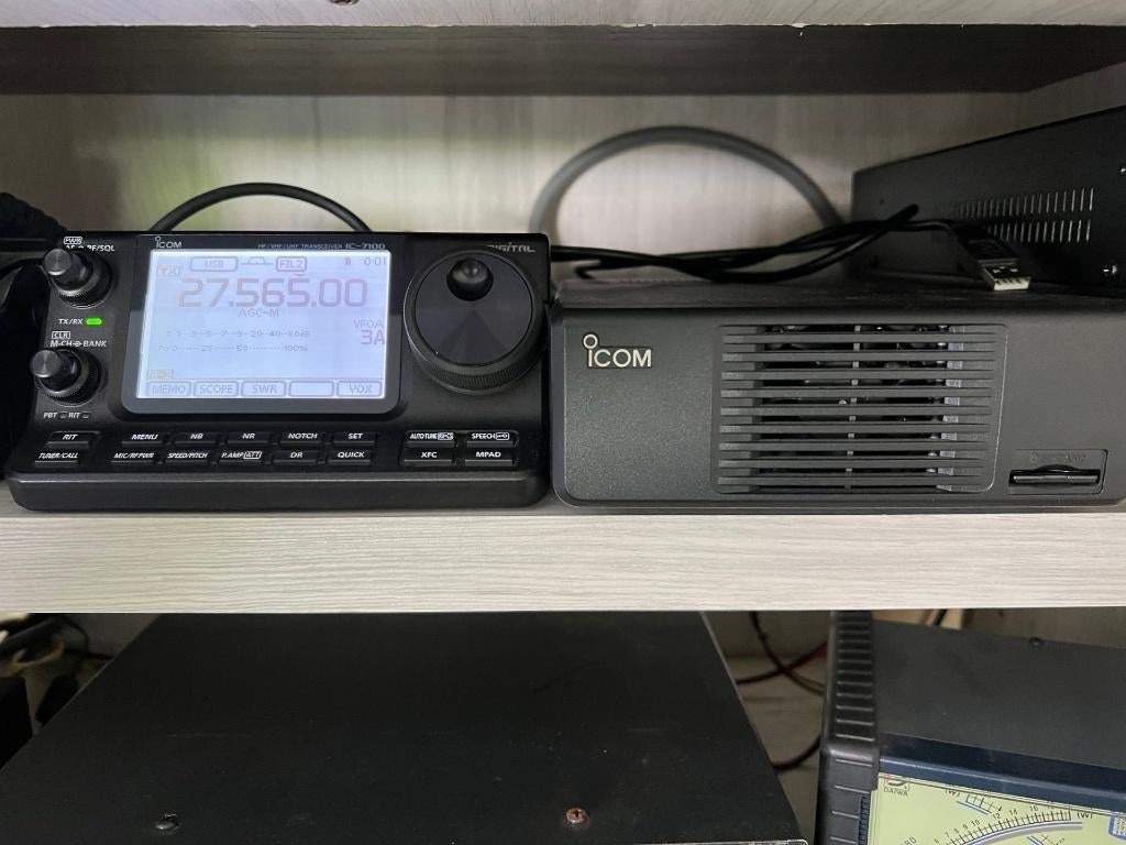 Icom IC-7100 + SM-30, Télécoms, Enlèvement, Comme neuf, Émetteur et Récepteur