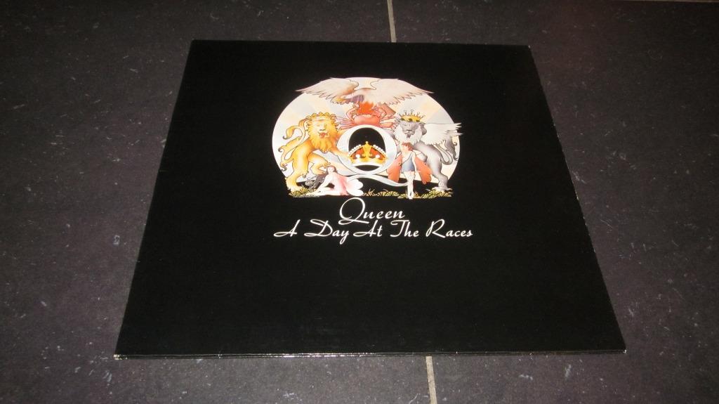 QUEEN - A day at the races, Ophalen of Verzenden, Zo goed als nieuw, 12 inch, Poprock