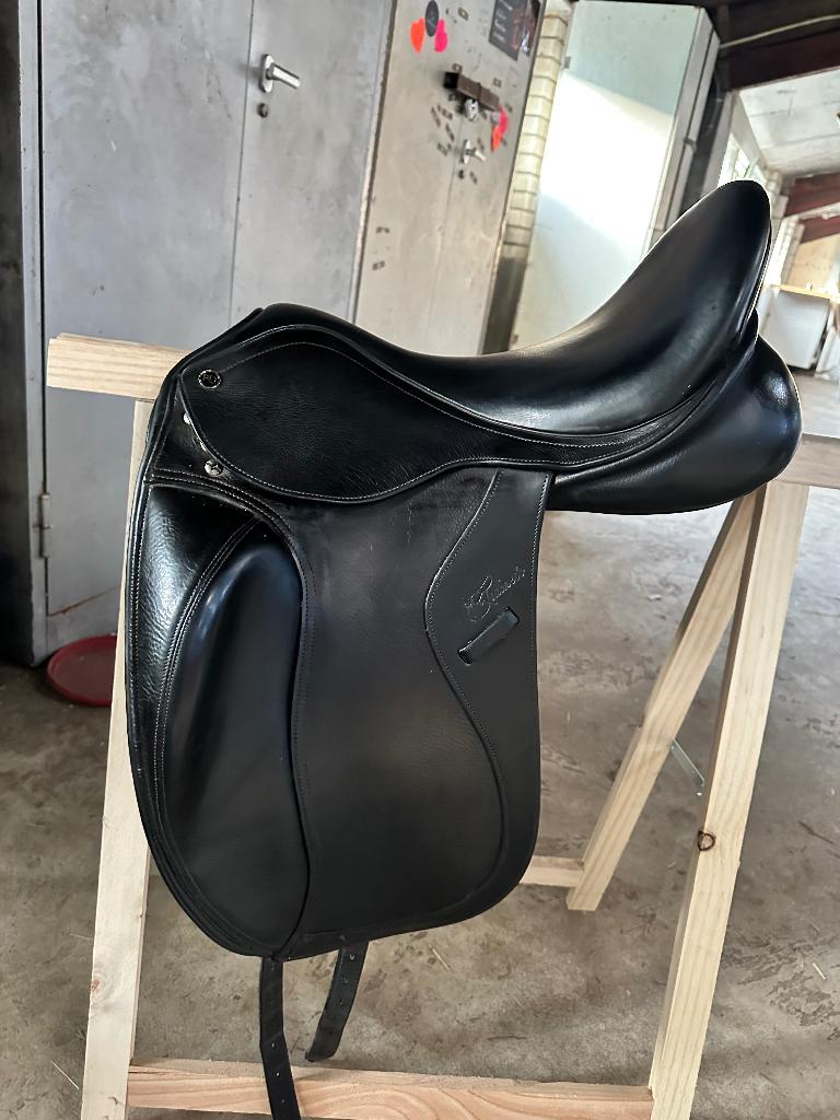 RD dressuurzadel 17,5 inch verwisselbare kopstukken, Ophalen of Verzenden, Zo goed als nieuw, Dressuur