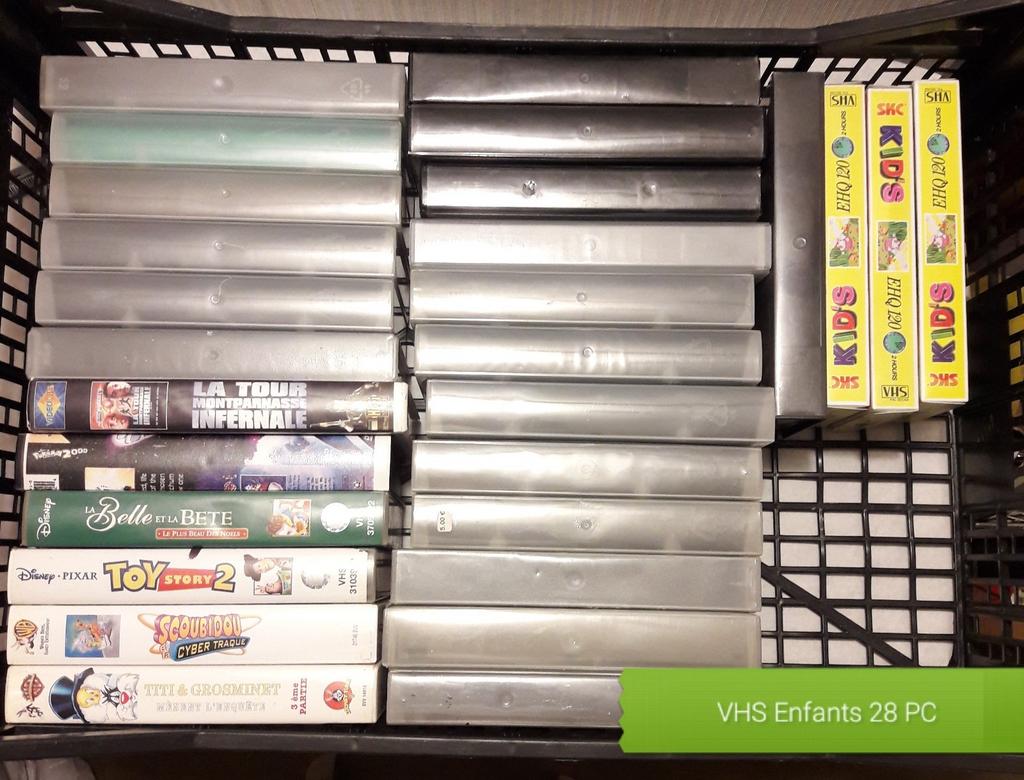 Lot van 100 VHS-films (komedie - fantasie - actie), Ophalen of Verzenden, Komedie