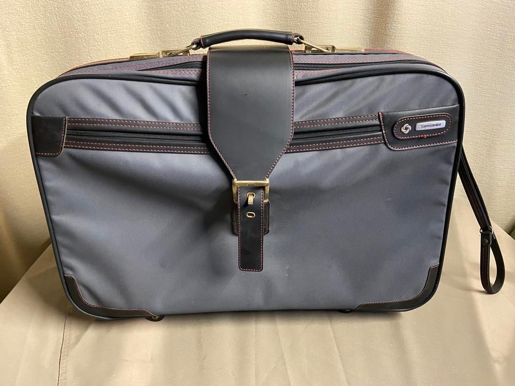 Samsonite reiskoffer 60 x 45, Handtassen en Accessoires, Tassen | Reistassen en Weekendtassen, Ophalen, Gebruikt, Grijs, Wieltjes