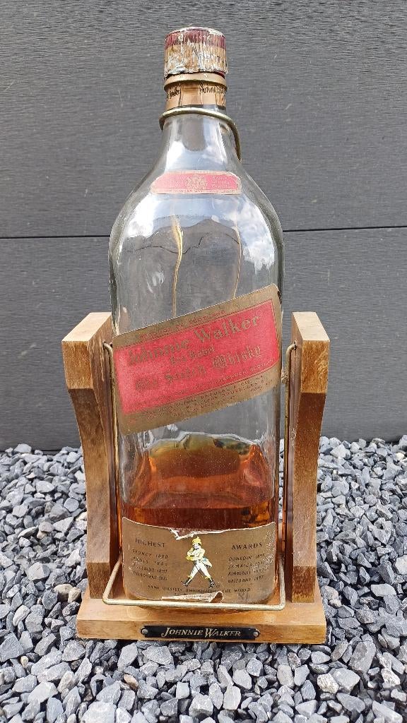 Johnnie Walker Red Label 4.5L vintage met standaard, Verzamelen, Ophalen, Gebruikt