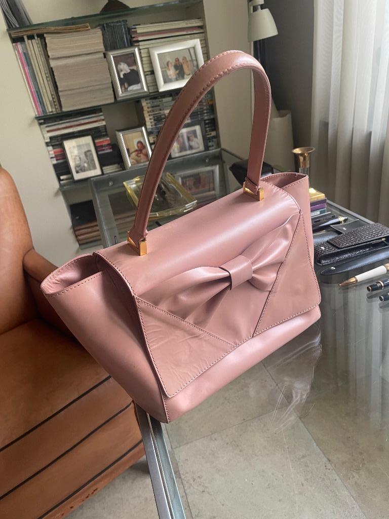 handtas luxe Valentino nieuwprijs 790€, Enlèvement ou Envoi, Comme neuf, Rose, Sac à main