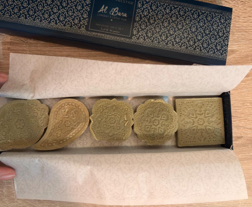 Coffret savons d’Alep Al Bara 5x20g, Bijoux, Sacs & Beauté, Beauté | Soins du corps, Enlèvement, Neuf, Baignoire & Douche