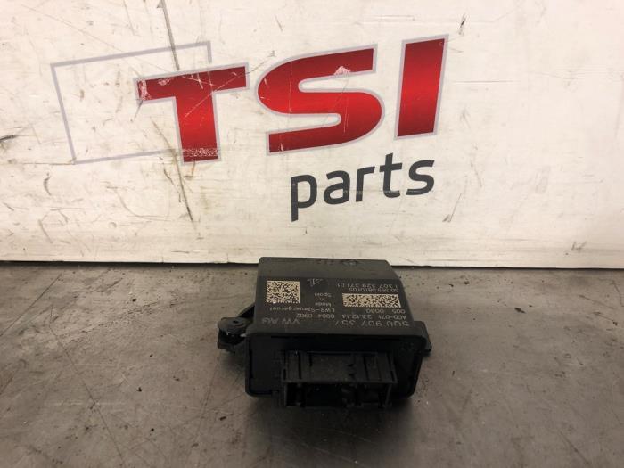 Ordinateur éclairage d'un Volkswagen Golf, Volkswagen, -, 3 mois de garantie, Utilisé