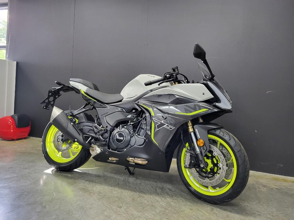 Benelli Tornado 550 (A2/A) (5j garantie & 1j Assistance), Entreprise, 2 cylindres, Sport, 12 à 35 kW