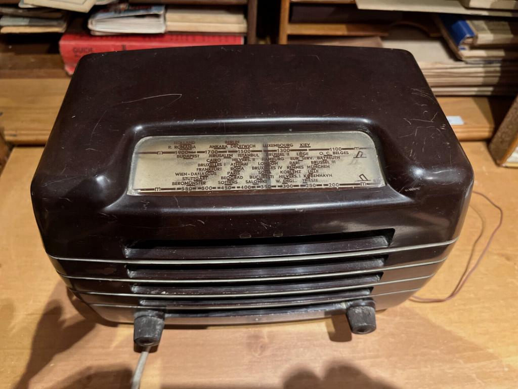Phillips BX 181U bakelieten radio uit 1948, Ophalen, Zo goed als nieuw, Radio