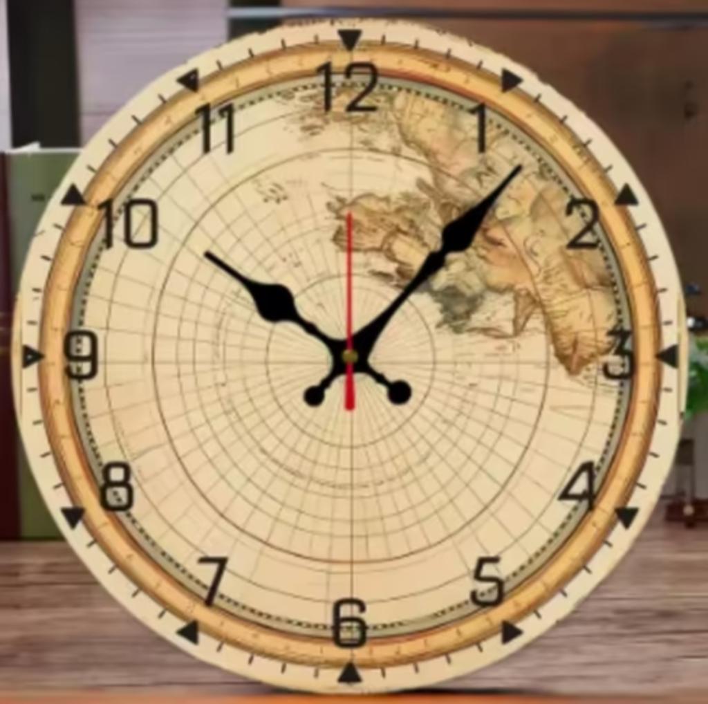 Ronde wandklok van hout Antieke wereldkaart (25cm), Huis en Inrichting, Woonaccessoires | Klokken, Ophalen of Verzenden, Nieuw