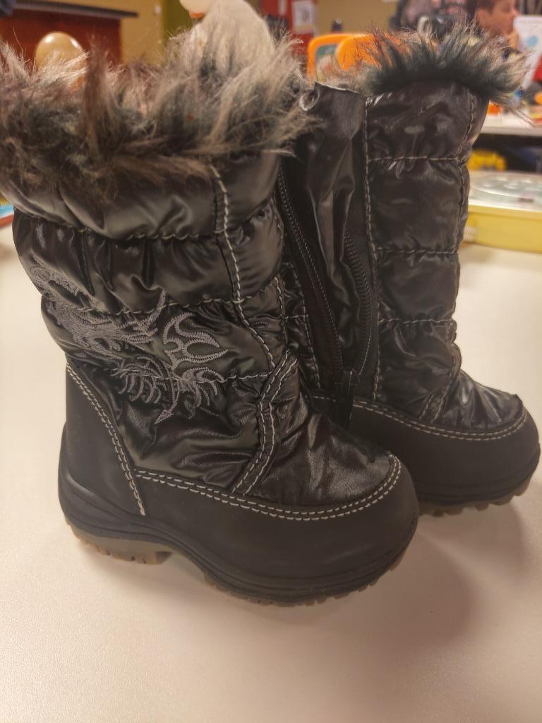 Winterlaarzen maat 19, Bottes, Enlèvement ou Envoi, Comme neuf, Fille