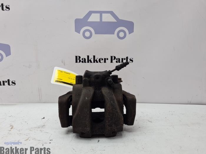 Etrier de frein (pince) avant droit d'un BMW X3, Autos : Pièces & Accessoires, Freins & Transmission, BMW, Utilisé, 3 mois de garantie