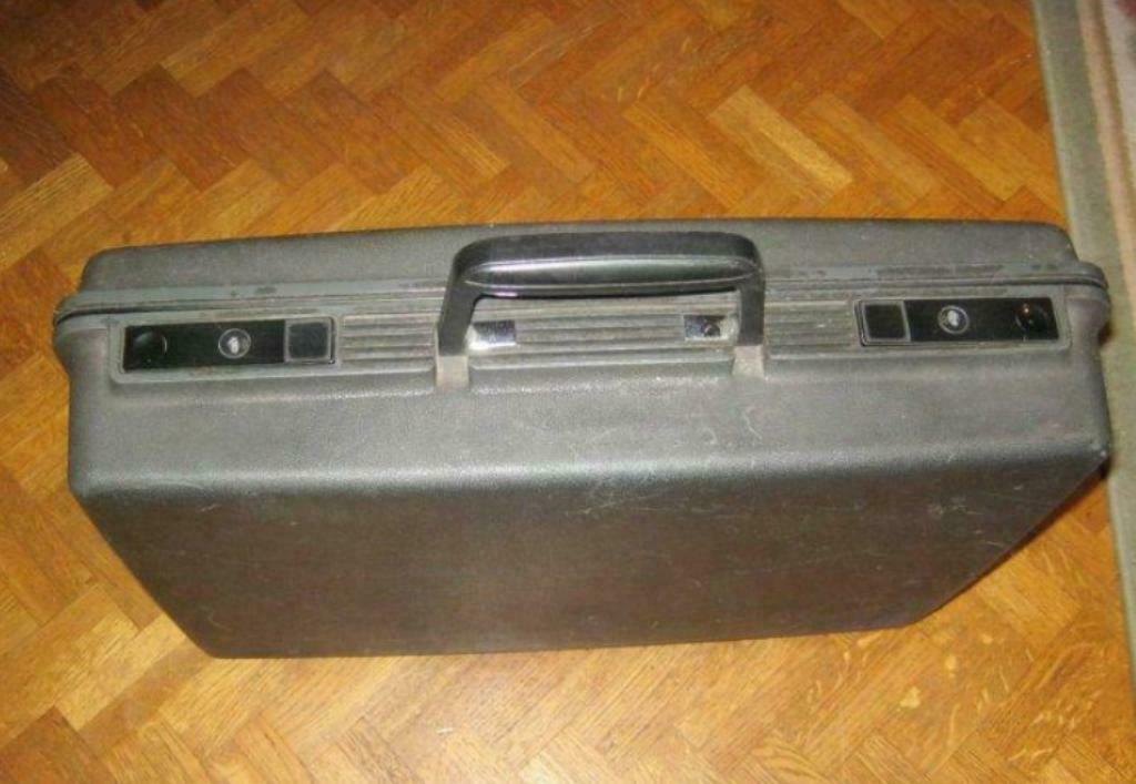 akte koffer merk Delsey zwart, Handtassen en Accessoires, Koffers, Ophalen of Verzenden, Gebruikt