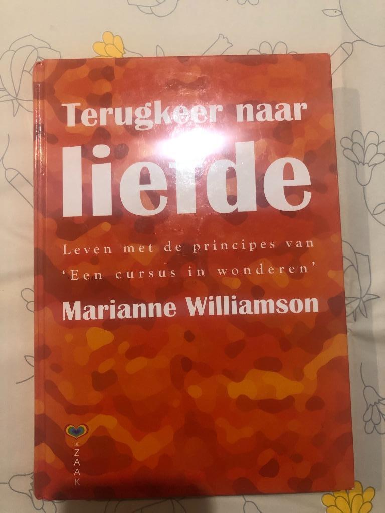Terugkeer naar liefde - Marianne Williamson, Boeken, Spiritualiteit algemeen, Overige typen, Ophalen of Verzenden, Zo goed als nieuw