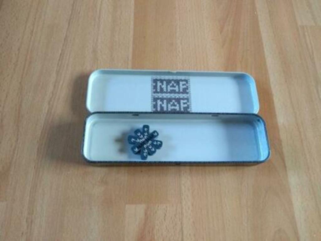 Metalen etui NafNaf + gum, Ophalen of Verzenden