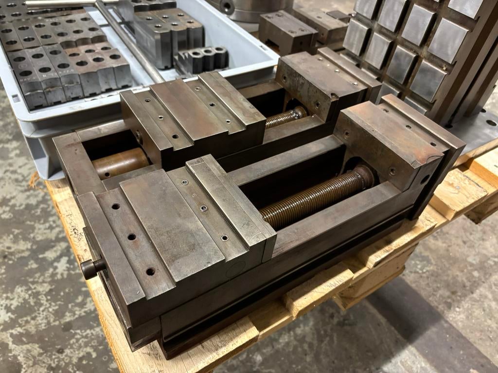 Zware machineklemmen freesklemmen precisieklem machineklem, Ophalen