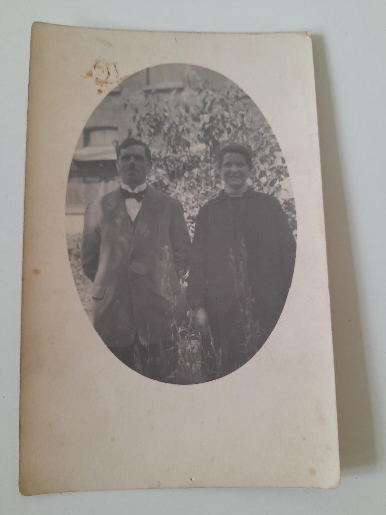 Postkaart - ouder koppel,  1925, Verzamelen, Ophalen of Verzenden, 1920 tot 1940, Ongelopen