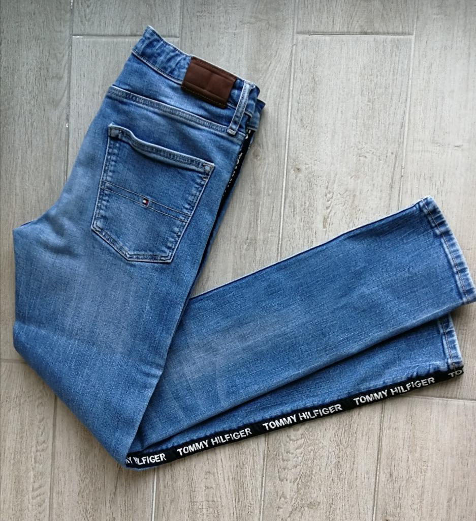 Als nieuwe jeansbroek - Tommy Hilfiger - maat 176, Broek, Ophalen of Verzenden, Jongen, Tommy Hilfiger