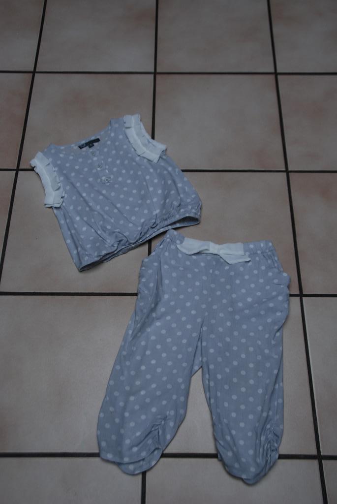 Joli ensemble habillé gris clair et blanc T116 pr les fêtes!, Enfants & Bébés, TQF Collection, Enlèvement ou Envoi, Ensemble, Comme neuf