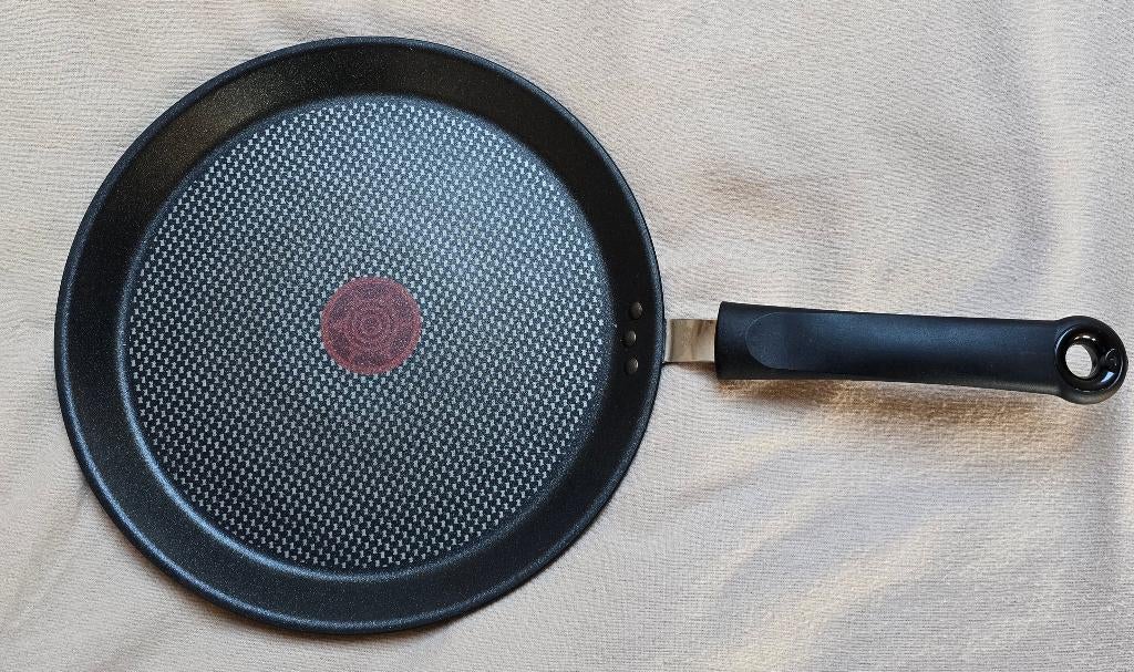 Poêle à crêpes Tefal - 22 cm, Maison & Meubles, Cuisine | Casseroles & Poêles, Comme neuf, Poêle à frire ou Sauteuse, Autres matériaux