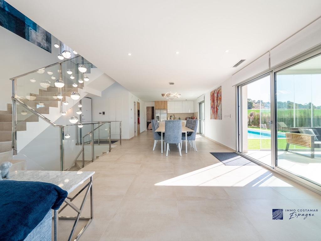 villa neuve au bord du golf a vendre en espagne, Immo, Dorp, Spanje, Algorfa, 156 m²