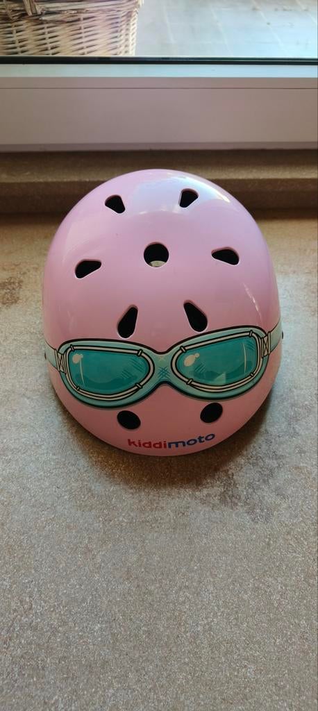 Kiddimoto.Stevige kinder fietshelm roze met bril.Maat 53-58, Fietsen en Brommers, Jongen of Meisje, Overige maten, Zo goed als nieuw