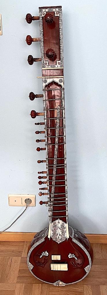 Sitar de bonne qualité, Musique & Instruments, Instruments à corde | Autre, Enlèvement ou Envoi, Utilisé, Autres types