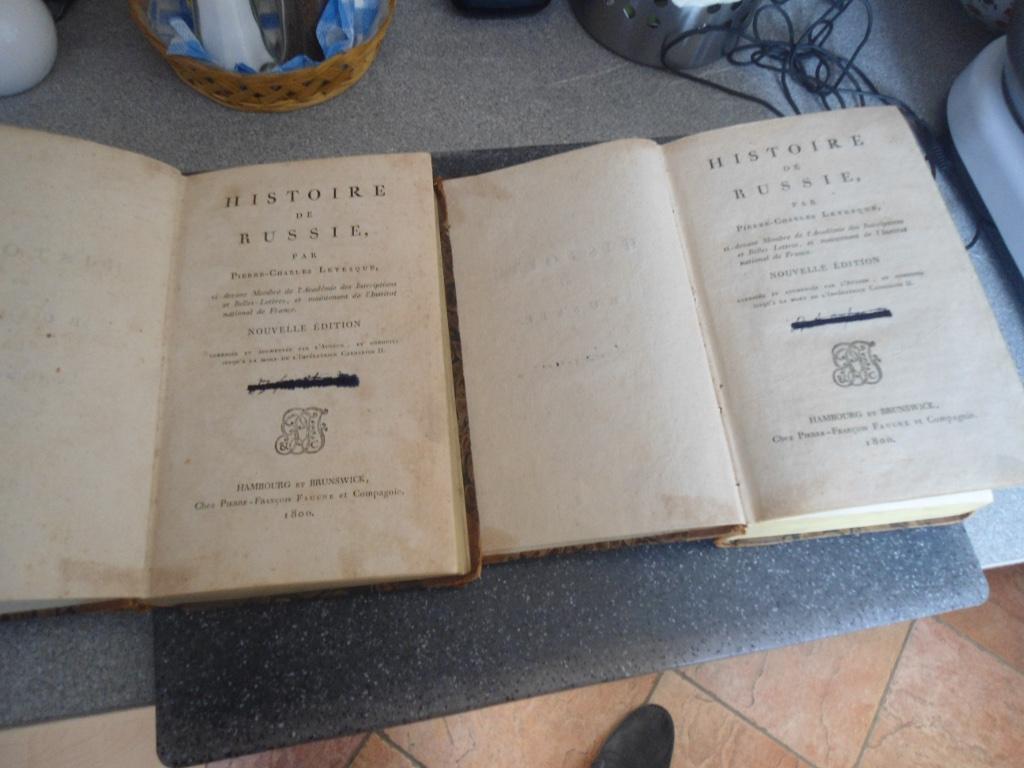 Paire d'Anciens Livres (an 1800 ) Histoire de Russie Très Bo, Ophalen of Verzenden