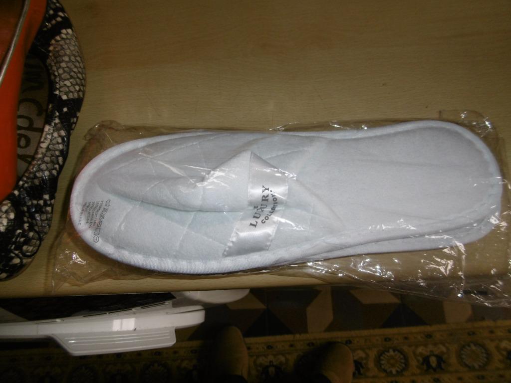 nouvelle marque de chaussons de chambre « The Luxury Collect, Neuf, Enlèvement ou Envoi, Blanc, Sandales de bain