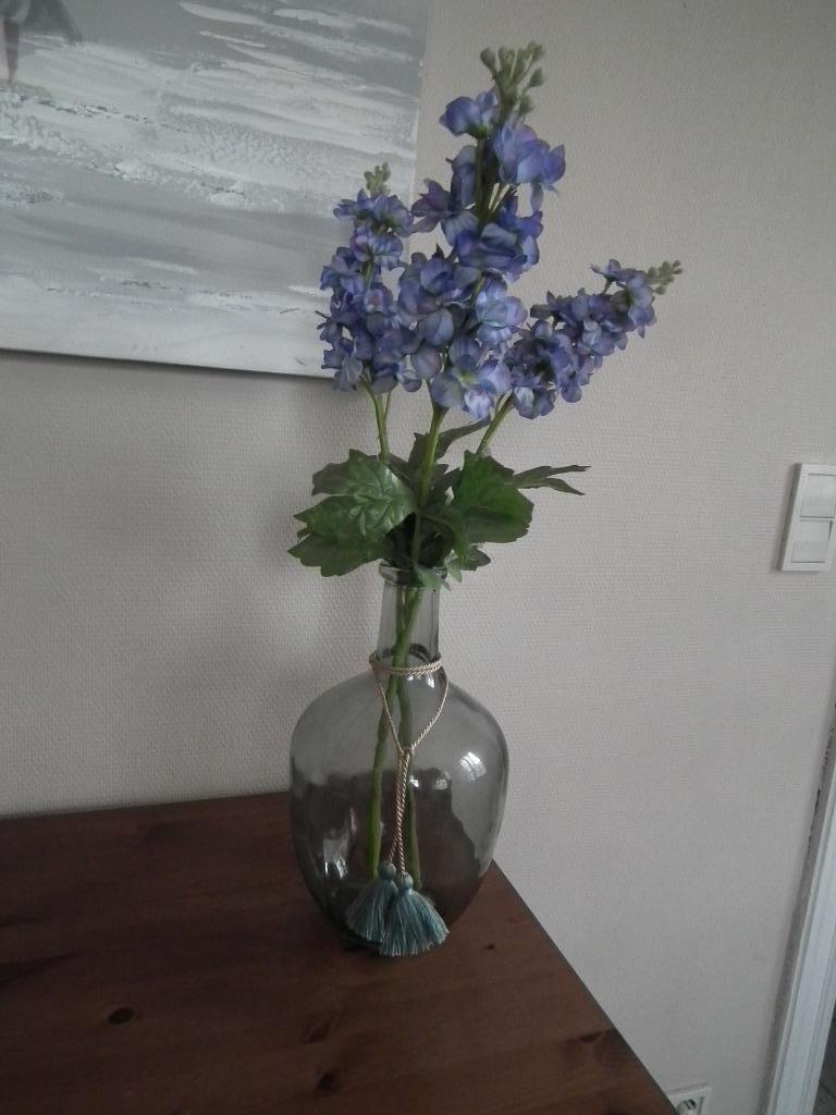 Vase en verre, avec fleurs artificielles, Verre, Envoi, Comme neuf, Intérieur