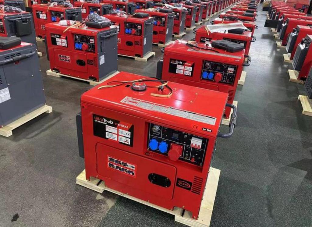 Groupe électrogène diesel 5,4 kVA UT-DG5000W 220/380 50Hz, Bricolage & Construction, Enlèvement, Neuf