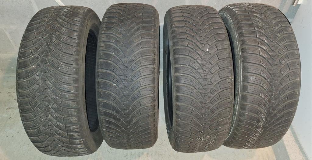 Pneu hiver FALKEN Eurowinter HS01 SUV - 225/55R18 102V, Autos : Pièces & Accessoires, Pneus & Jantes, Pneus hiver, Enlèvement
