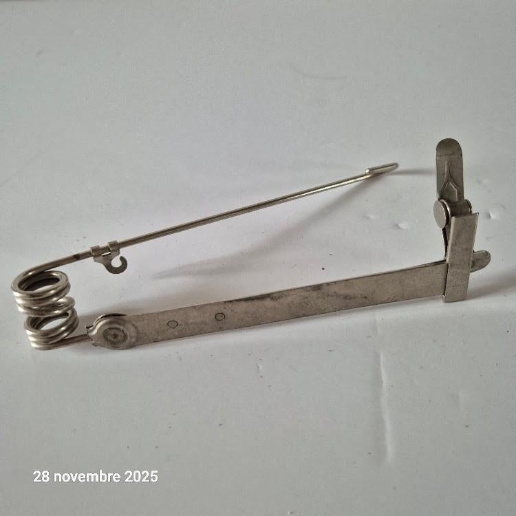 Ancien accessoire pour machine à coudre Singer, Envoi, Comme neuf, Machine à coudre, Singer