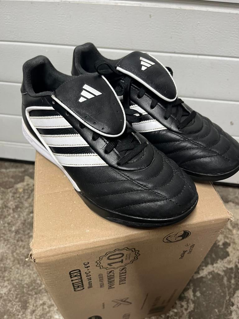 Adidas maat 39 1/3, Sport en Fitness, Ophalen, Zo goed als nieuw, Schoenen