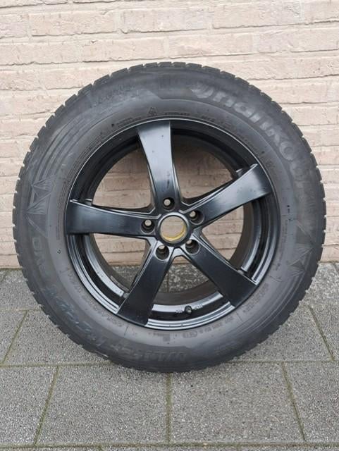 Winterbanden op zwarte velgen, Auto-onderdelen, Banden en Velgen, Ophalen, Gebruikt, Velg(en), Overige maten