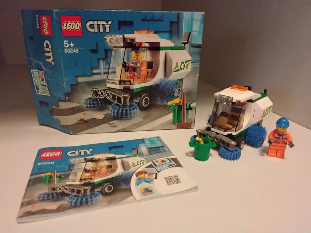 LEGO City Straatveegmachine - 60249, Kinderen en Baby's, Speelgoed | Duplo en Lego, Ophalen of Verzenden, Zo goed als nieuw, Complete set
