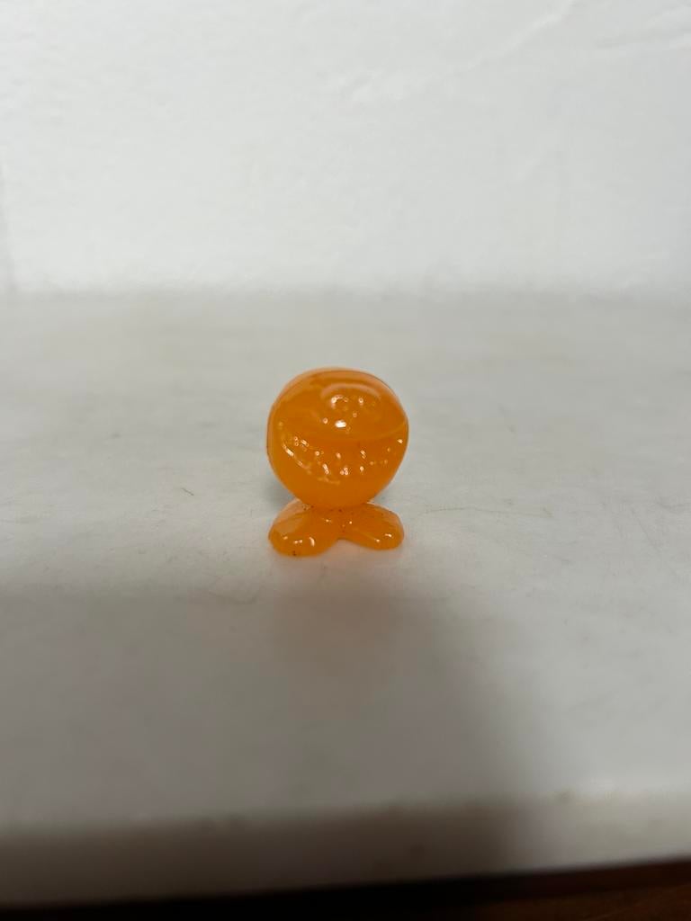 Kinder Surprise figuurtje appelsien, Verzamelen, Ophalen of Verzenden, Zo goed als nieuw
