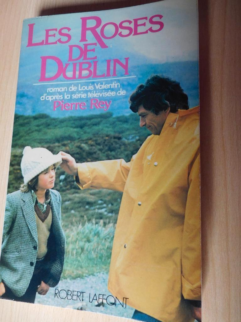 Boek: The Dublin Roses van Louis Valentin, Boeken, Romans, Ophalen of Verzenden, Gelezen